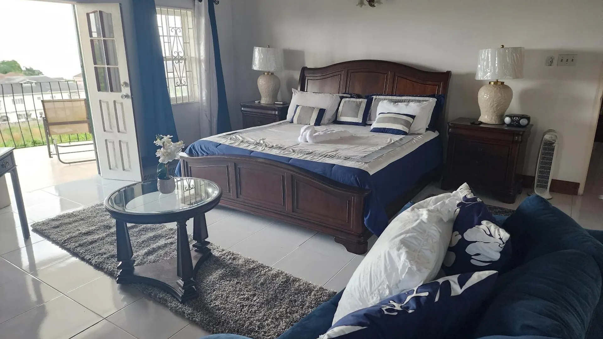 Spring Valley Inn St Mary